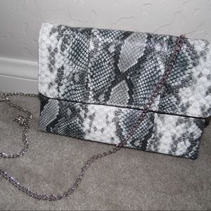Steve Madden crossbody clutch